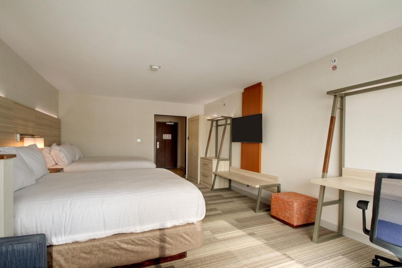 Holiday Inn Express & Suites Galesburg By Ihg חדר תמונה