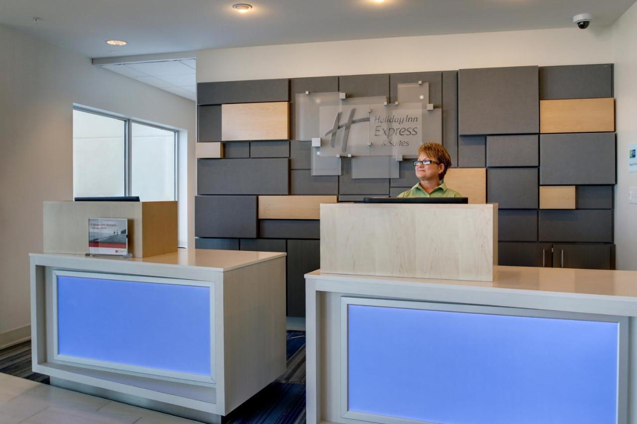 Holiday Inn Express & Suites Galesburg By Ihg מראה חיצוני תמונה