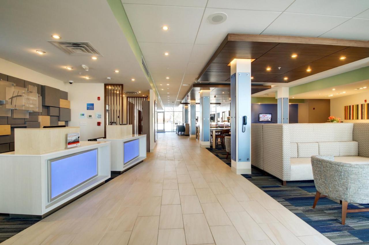 Holiday Inn Express & Suites Galesburg By Ihg מראה חיצוני תמונה